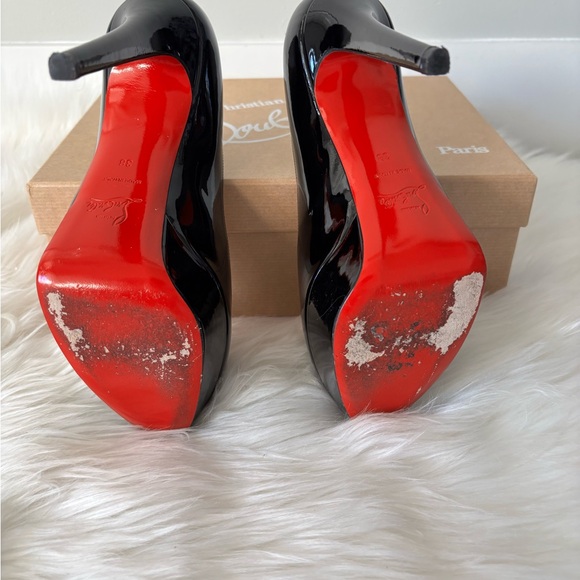 CHRISTIAN LOUBOUTIN Patent Bianca 140 Pumps size 38 in Black. - Picture 9 of 9